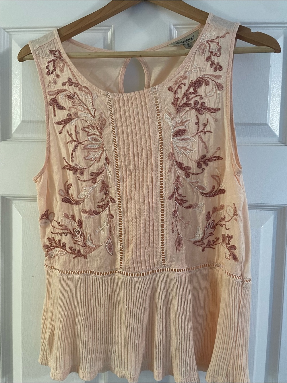Lucky Brand Blush Pink Sleeveless Embroidered Peplum Top